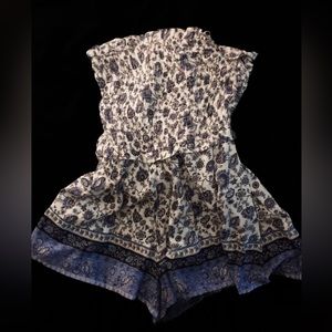 Floral Romper by Jessica Simpson!! Beautiful blue and white detailing.